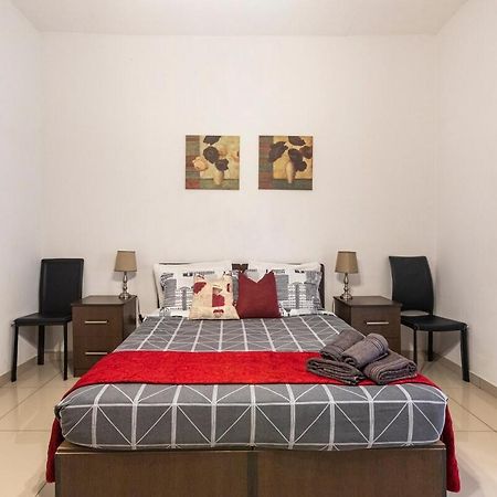 Superbly Located Cosy 2-Bedroom Apartment Valletta Buitenkant foto
