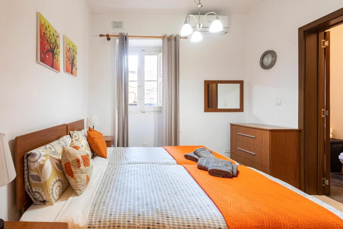 Superbly Located Cosy 2-Bedroom Apartment Valletta Buitenkant foto